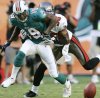 capt.74d2a5de2b6d48a88907284c2756a27a.buccaneers_dolphins_football_mds103.jpg